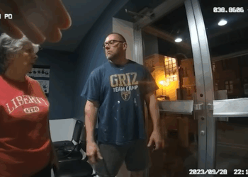 How Parking Incident Resulted in Police V0909 029