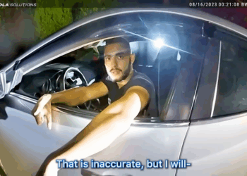 One Friend Who Thinks He Lawyer V2209 029