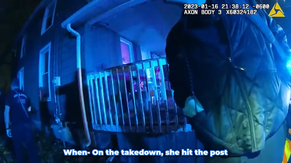 She Went Missing Moments After V2209 019