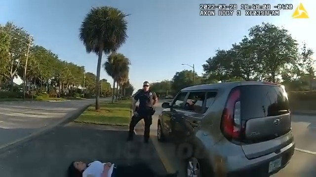 Feisty Florida Mall Cop Goes Shirtless, Resists Arrest Police Body Cam #policechase #bodycampolice #DUIarrest V1709 034 Part 2