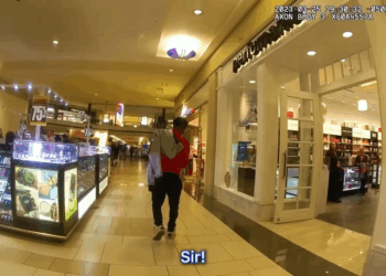 Trip to Mall Goes Very Wrong V2209 014