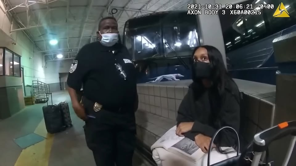 Unhinged Woman Meets No Nonsense Cops But Doesn Believe They re Real Officers V1109 011 Part 2