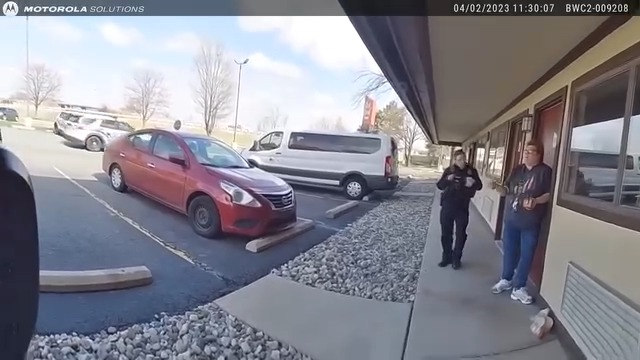 Entitled Karen Refuses To Leave Hotel Room, Police Drag Her Out #DUIarrest #bodycamera #bodycampolice #policechase #cops #usareels V2808 046 Part 2