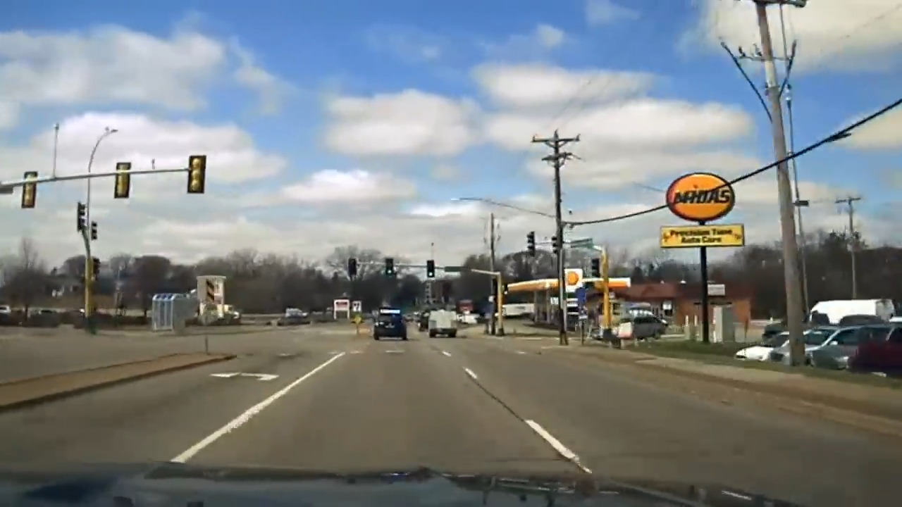 Shoplifting Suspect Rams All Cars V0409 045