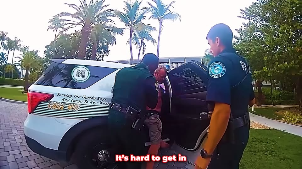 Rich Tourist Thinks He Owns Resort V2010 047