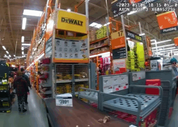 Shoplifter Gets Surprise of Her Life V0210 004