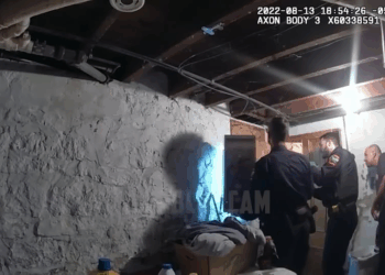 Man Enters Random Home Refuses to Leave, Doesn End Well V0310 024 Part 2