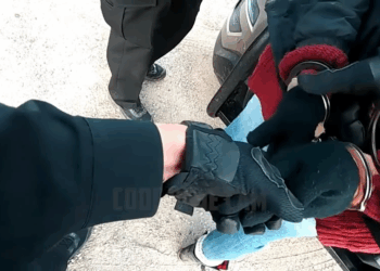 When You Do All Work to Escape Police Still Get Caught V0310 018 Part 2