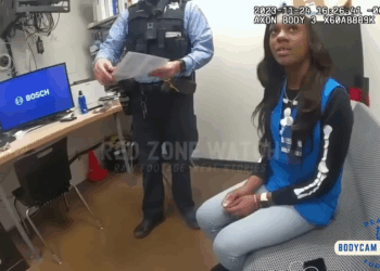 Busted Walmart Employee Gets Caught Stealing Plays Victim #bodycamera #bodycampolice #DUI #DWI #cops #usa #everyone V1110 039 Part 2