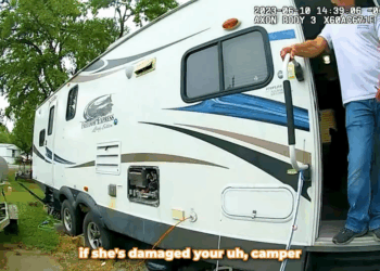 Karen Goes Nuts After Getting V0210 013