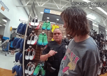 Walmart Shoplifter Caught Red Handed TENTH Time V1110 054