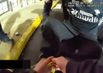 Tough Guy Bullies Officer… Then MORE Show Up! V1110-075