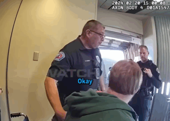 When Airport Karens Get Kicked Off Plane V2111 046 Country Living