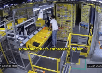 When Dumb Employees Get Arrested At Work V2111 044 Farmhouse