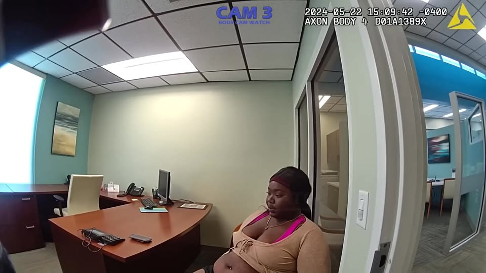 Moment Teen Scammer Realizes Her Life Falling Apart V1311 042 SUV