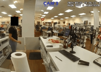 Shoplifters 100k Mercedes Steal Thousands in V1311 068  SUV