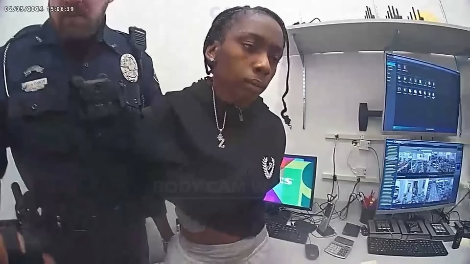 Cop Surprises Shoplifter Outside Changing Room V0411 013