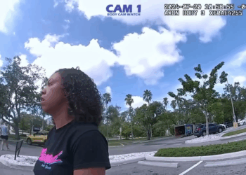 Year Old Refuses to Take Responsibility Her V1311 017 Luxury Farmhouse