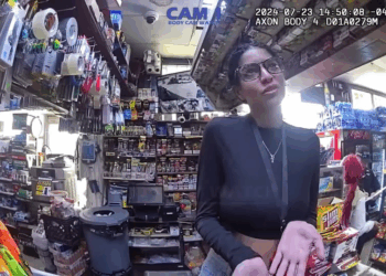 Year Old Shoplifter Loses Her Mind when She Caught V1311 022 Luxury