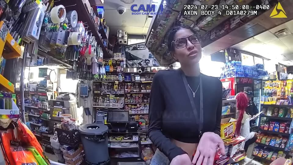 Year Old Shoplifter Loses Her Mind when She Caught V1311 022 Luxury