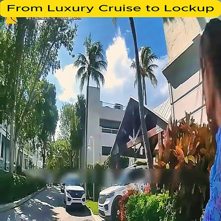 Luxury Cruise to Lockup V1911 030 Country Living