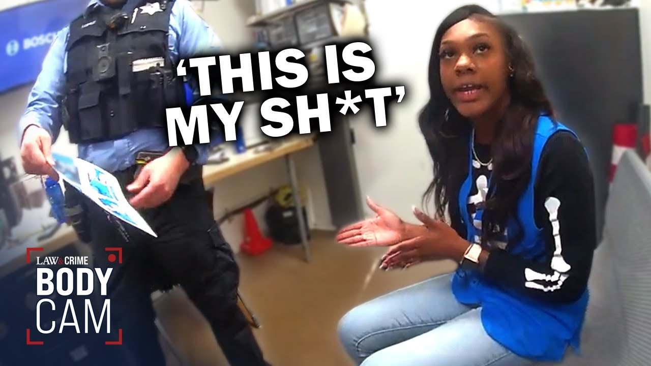 Walmart Cashier Learns Why Stealing from Work Never Pays: Cops