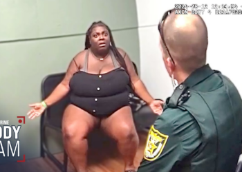 Ohio Woman Faces Off with Florida Cops at Walmart