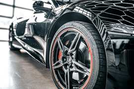 College Student Does the Unimaginable in Front of Smoke Shop Employee - Image 2