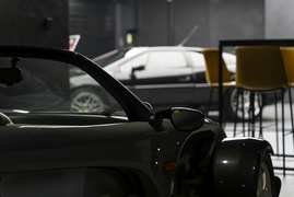 Millionaire Learns a Hard Lesson After Speeding in $200,000 Car - Image 2