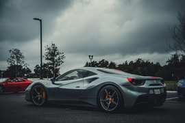 Pink-Haired Man Attacks Random Woman with a Machete — Acts Like Nothing Happened - Image 2