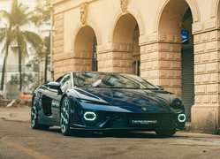 Angry Karen Freaks Out After 911 Call Backfires - Image 3