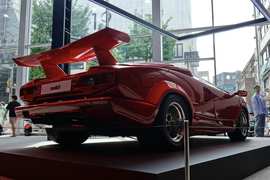 Racist Man Attacks Six Cops on Facebook Live and Instantly Regrets It - Image 3