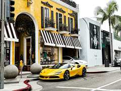 Daughter SNAPS and Destroys Entire House After Mom Bans Her Girlfriend from Moving In - Image 3