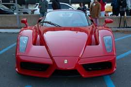 Angry Neighbor Caught Pouring Sugar & Spray Painting House - Image 3