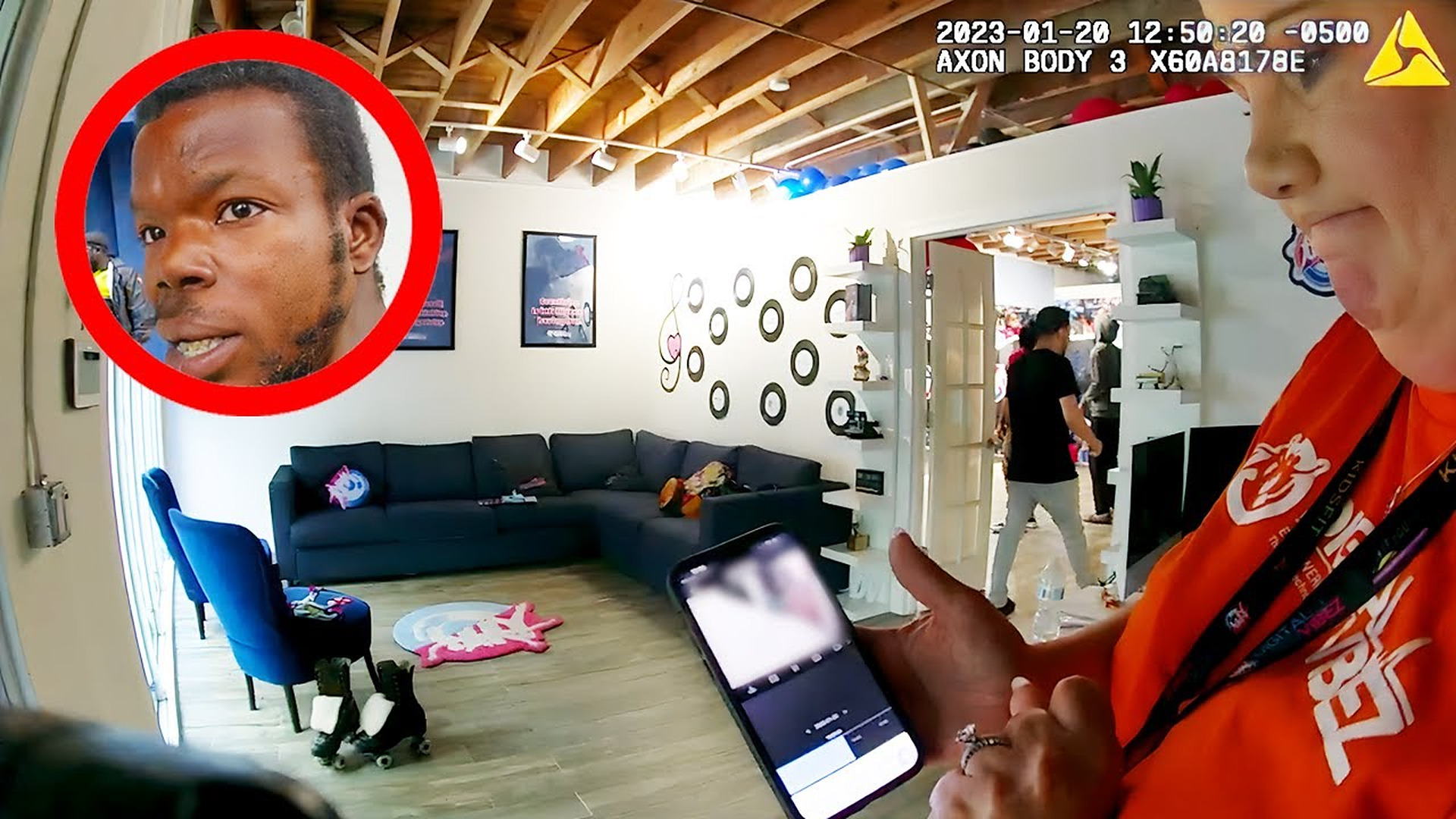 Angry Man Caught Red-Handed Doing the Unthinkable at a Bus Stop - Image 1